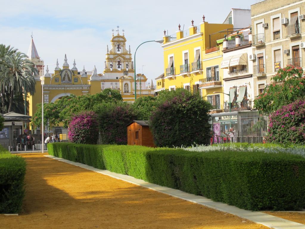 Luxury Apartment Plus Ultra Seville Exterior photo